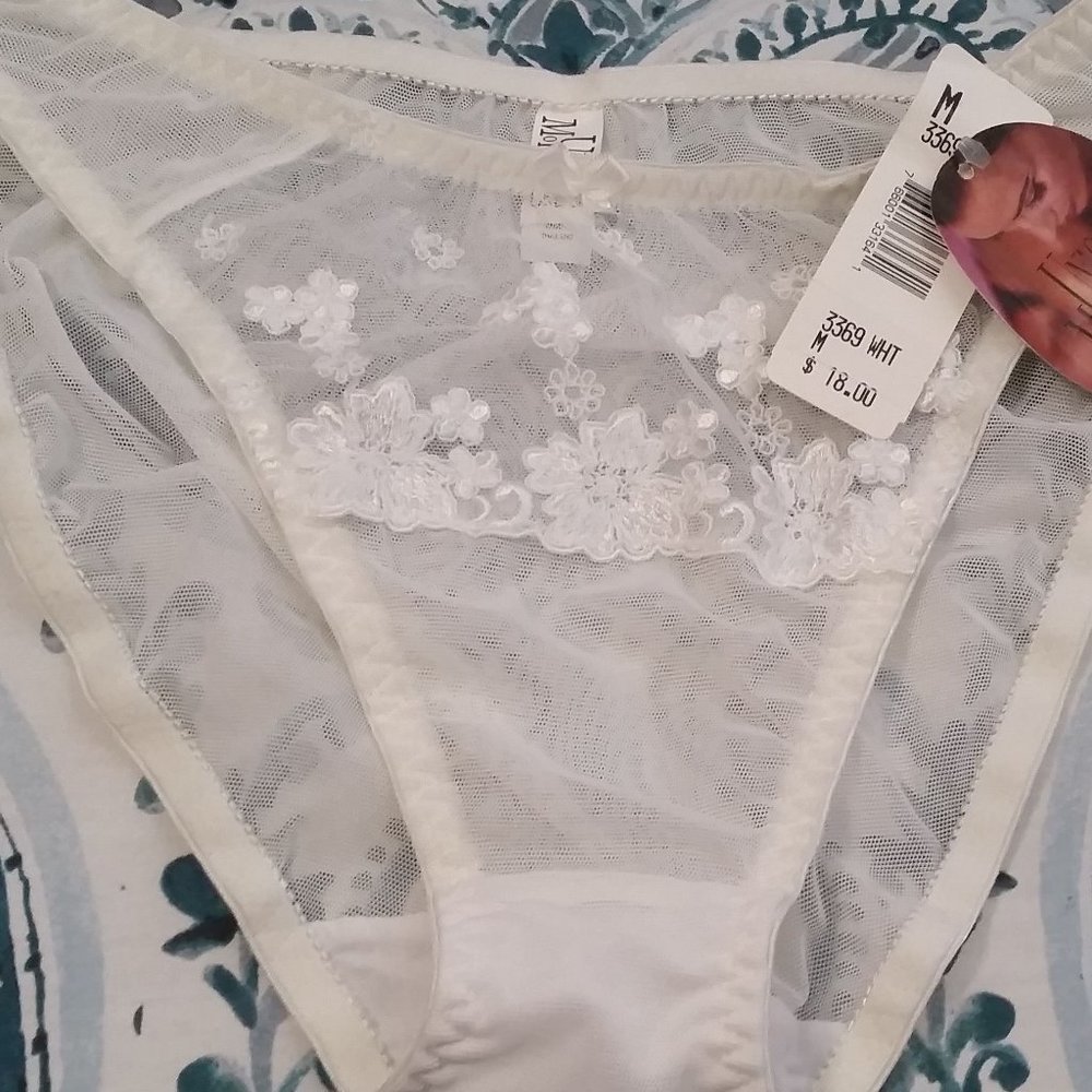 High Cut Cream Lace Bikini Panty Size M NWT